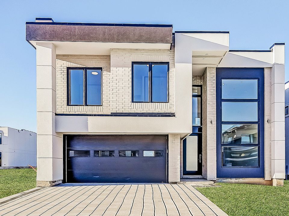 1st image of 3779 Sunbank Cres