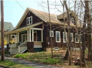 31 Chestnut St, Amherst, MA 01002