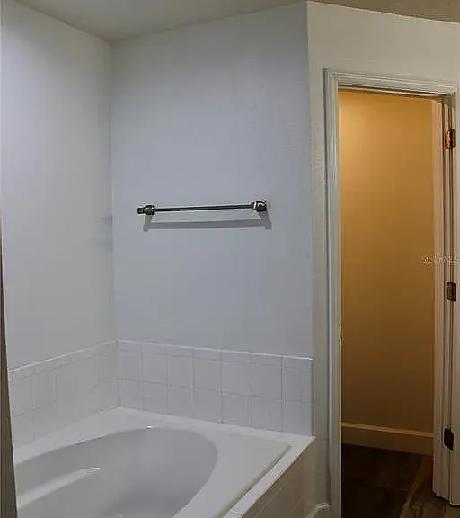 1666 Pendleton St — Photo 12