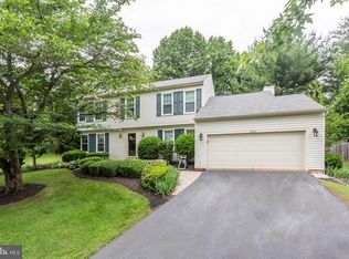 9510 Country Roads Ln, Manassas, VA 20112