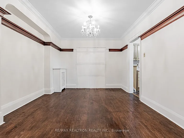 149 Eastbourne Ave — Photo 7
