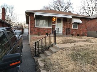 9023 Bessemer Ave, Saint Louis, MO 63134