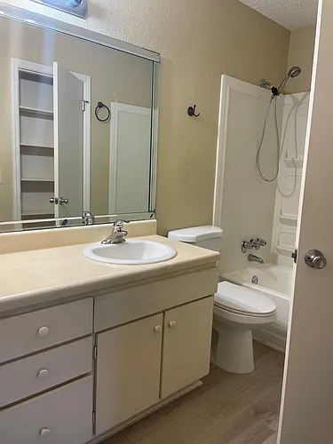 375 Wymore Rd #202 Photo 1