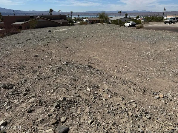 2670 Avalon Plz, Lake Havasu City, AZ 86403