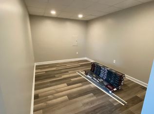 1190 S Lapeer Rd, Oxford, MI 48371