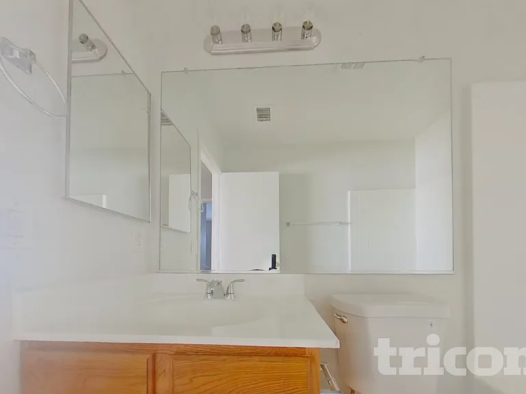 16169 W Buchanan St — Photo 28