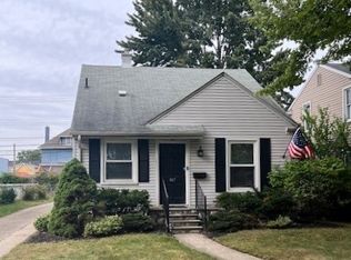 807 E 2nd St, Royal Oak, MI 48067