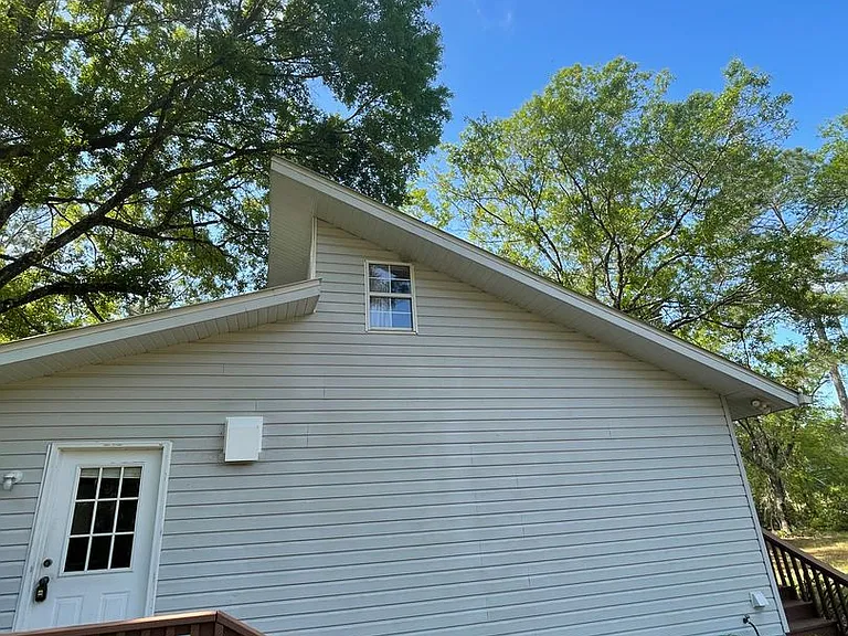 3329 NE County Road 234 — Photo 19