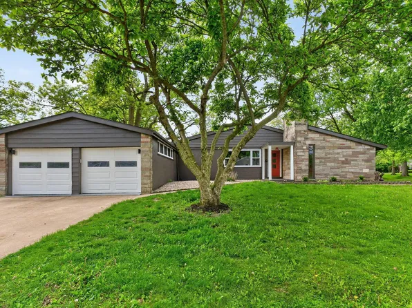825 W 8th St, Marysville, OH 43040