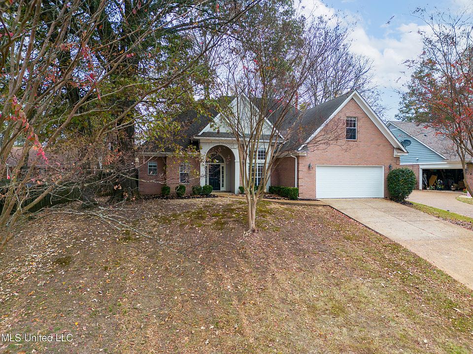 1st image of 5867 Morganton Dr