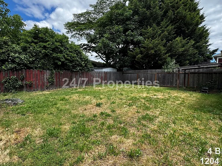 1204 NE 62nd Ave — Photo 16