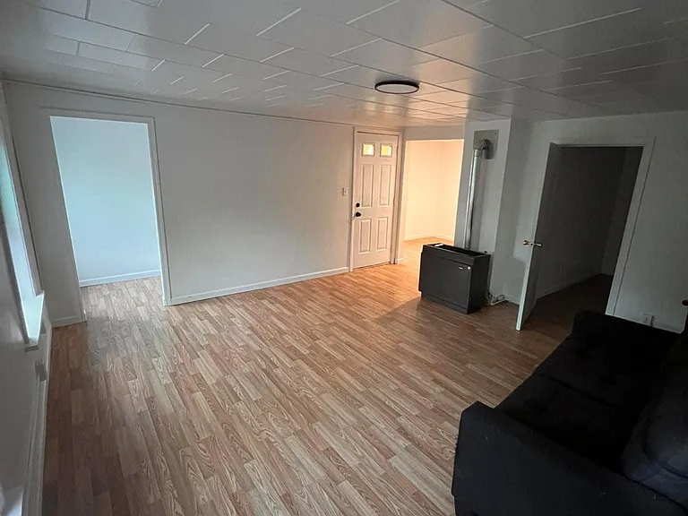 27 Johnston Ave #2 — Photo 2