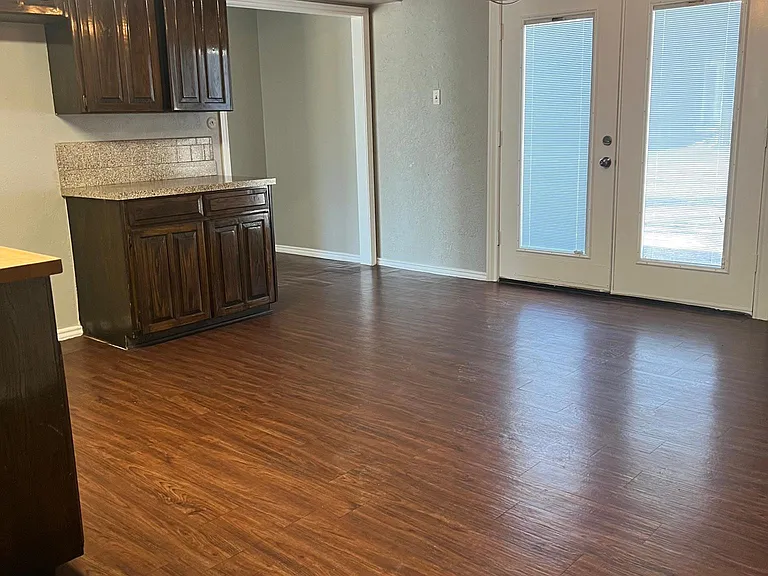 3012 Barrington Ct — Photo 13