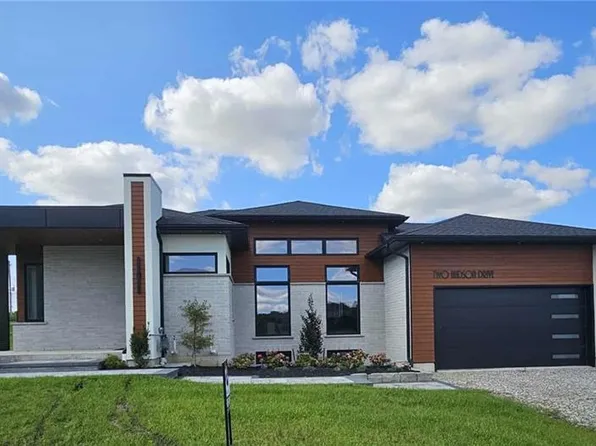 2 Hudson Dr, Brantford, ON N3T 0V6