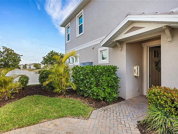 2nd image of 4687 Arboretum CIR #101