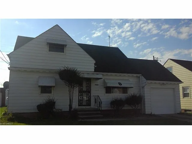 16784 Gerard Ave photo 1