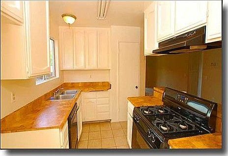 2nd image of 1055 Nita Ln