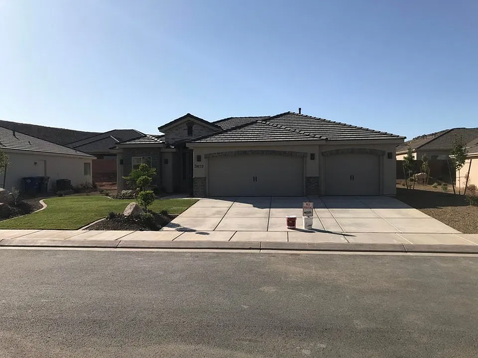 3419 E 3180 S