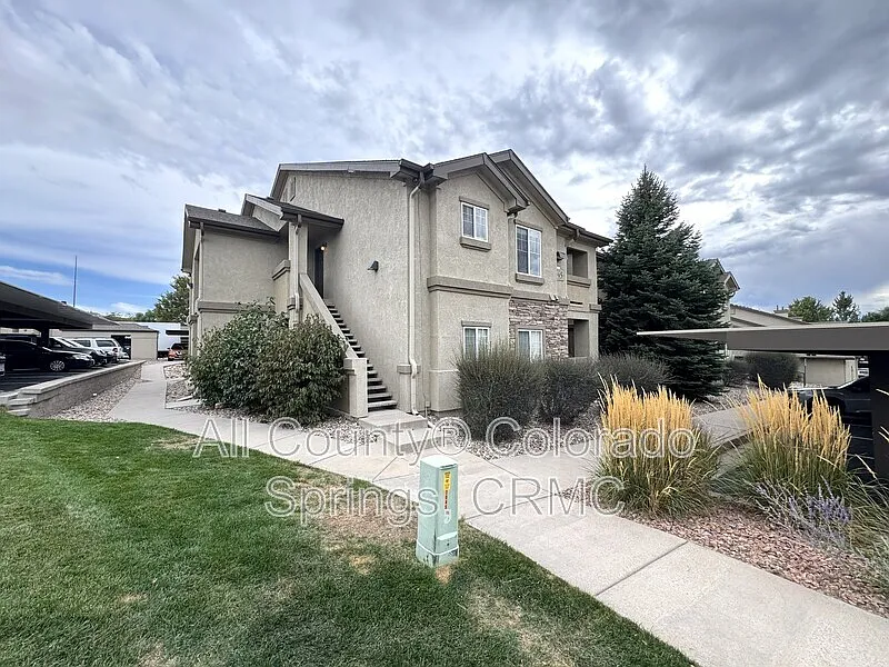 7045 Ash Creek Hts #201