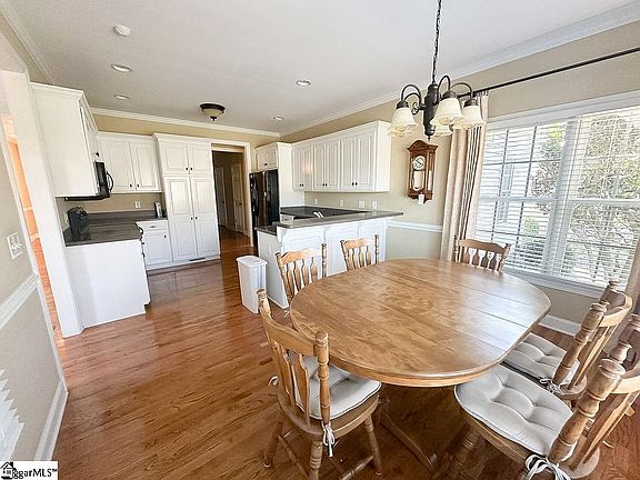 3rd image of 600 Dills Farm Way