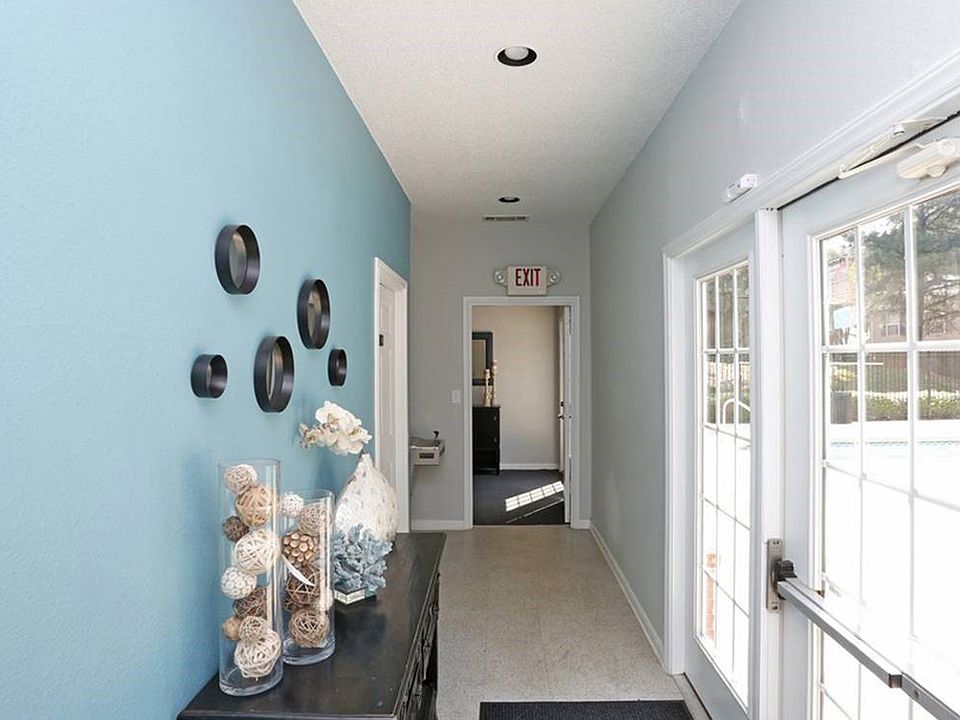Piedmont Pointe Leasing Office