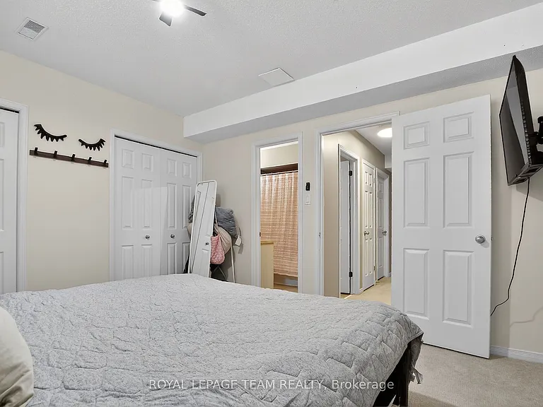 255 Deercroft Ave #1 — Photo 16