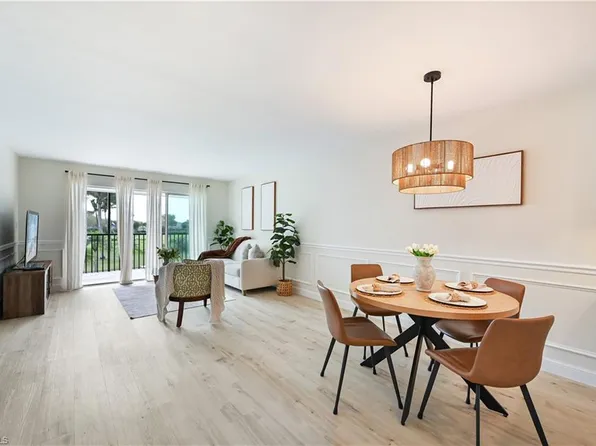 190 Pebble Beach BLVD #202, NAPLES, FL 34113