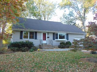 35 Harwood Ave, Berkeley Heights, NJ 07922