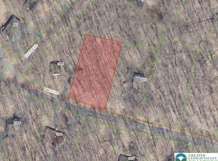 1009 Maple Dr, Pocono Lake, PA