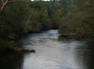 33 4th St, Ellijay, GA 30540