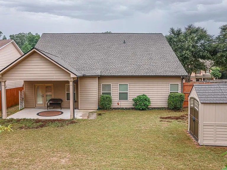 2241 Line Dr — Photo 34