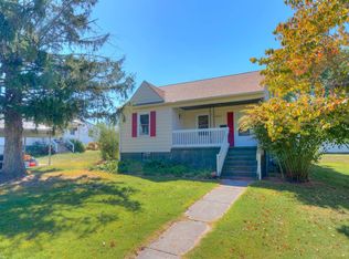 6604 South Dr, Radford, VA 24141