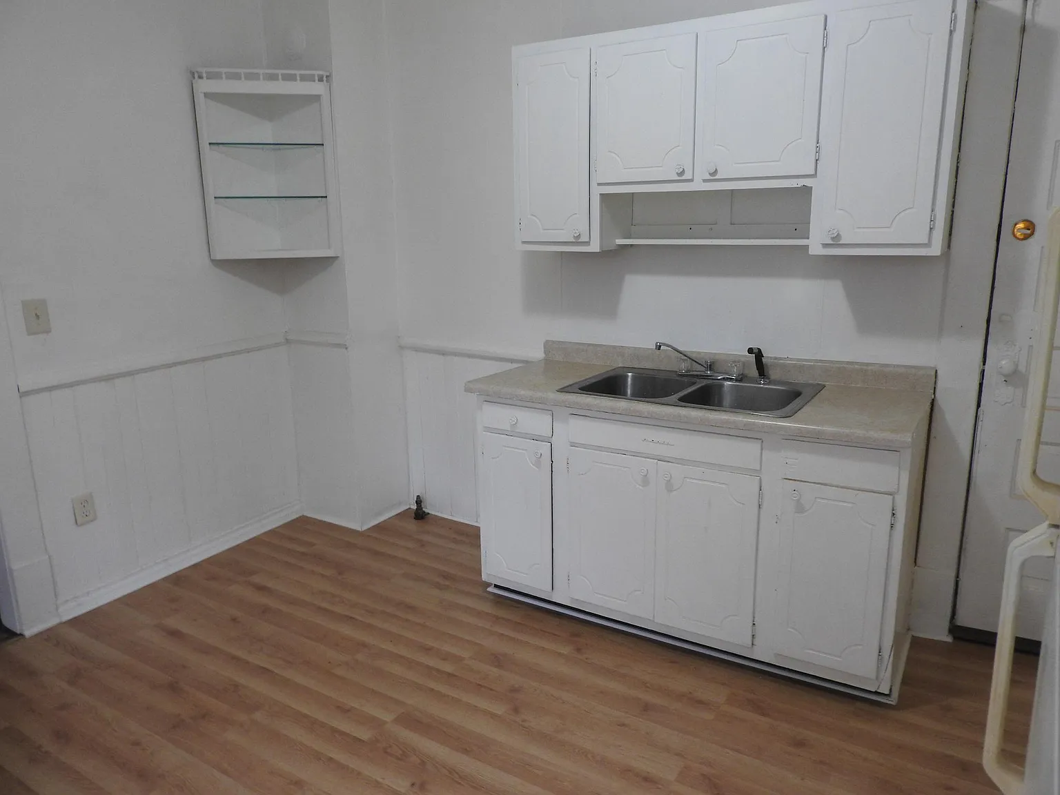 1 bed, 700 sqft, $995 — Photo 3