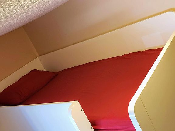 Bedroom 'A' loft bed