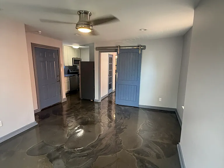 838 Oak St — Photo 15