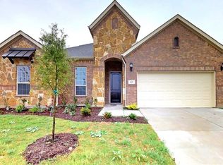 425 Rockaway Dr, Midlothian, TX 76065