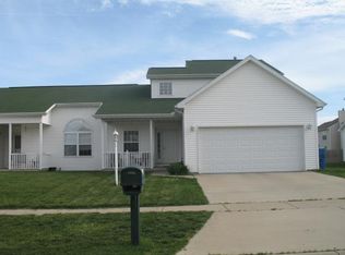 3805 Summer Sage Ct, Champaign, IL 61822