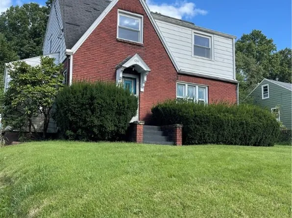 1060 Bechtol Ave, Sharon, PA 16146