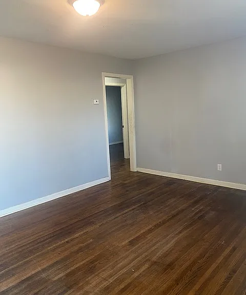 1413 N Indianapolis Ave — Photo 2