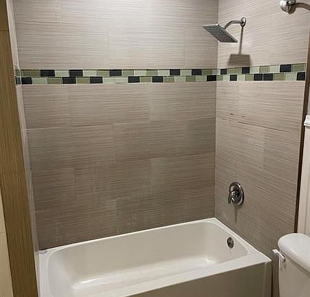 5th image of 425 Nottingham Blvd APT A