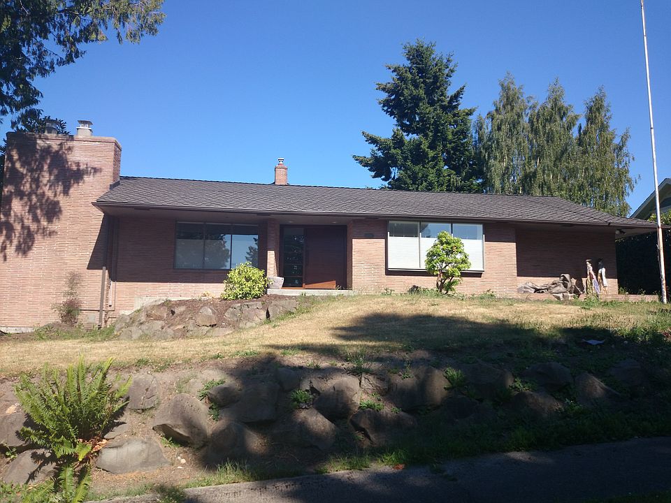 2nd image of 5748 61st Ave NE