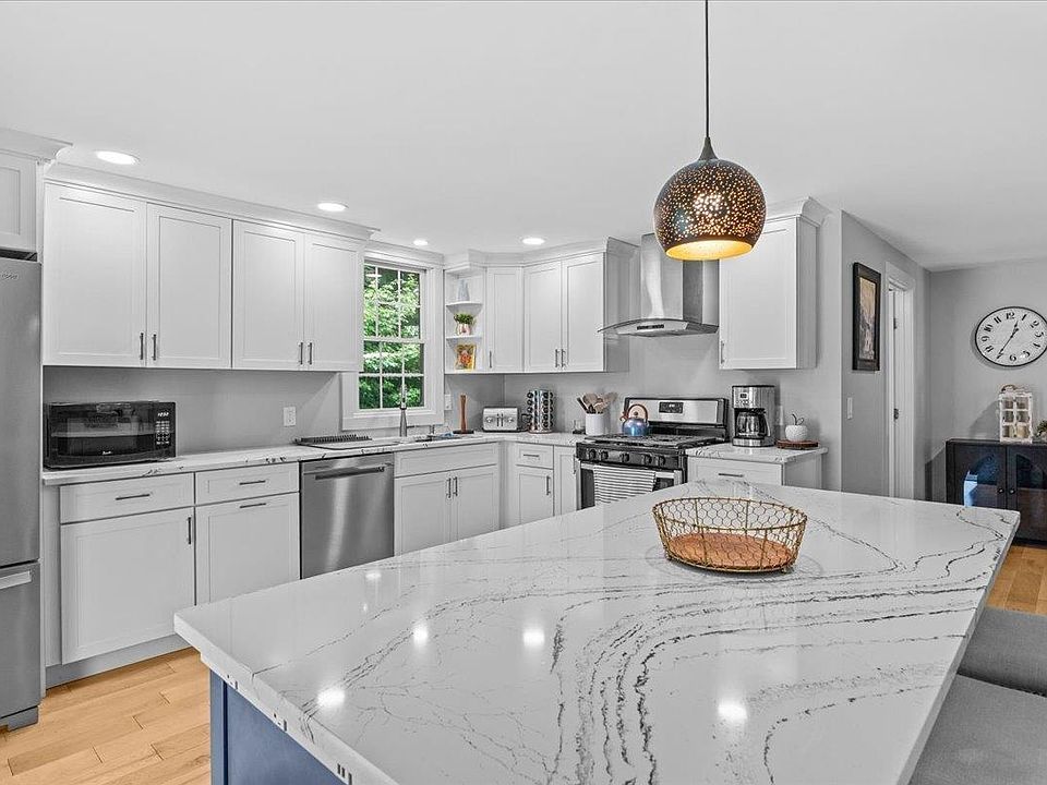 1st image of 2878 Waterbury Road