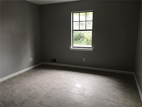 5th image of 3152 Dove Ct #A