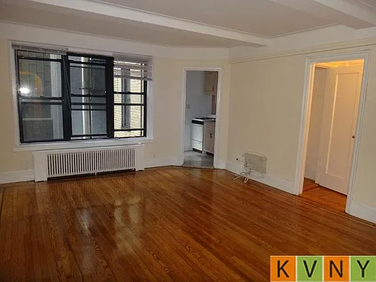 Rented by KVNY Soho | media 11