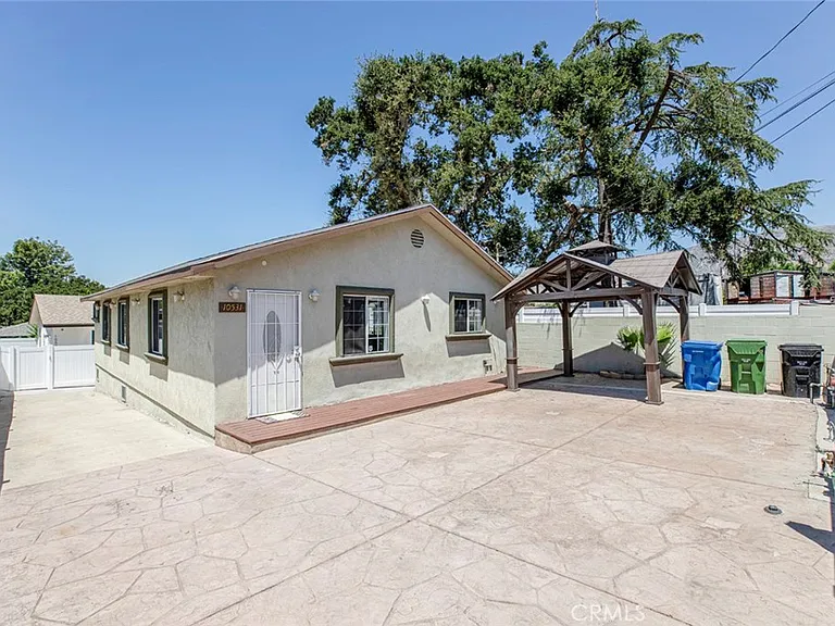 10531 Greenburn Ave — Photo 4