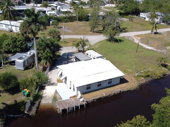 112 Cardinal Ct, Everglades City, FL 34139