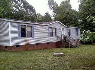 190 Flynt Rd, Liberty, NC 27298