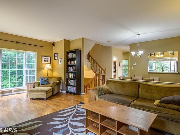 Wide open main level