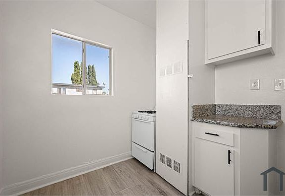 3rd image of 4351 Normal Ave #100
