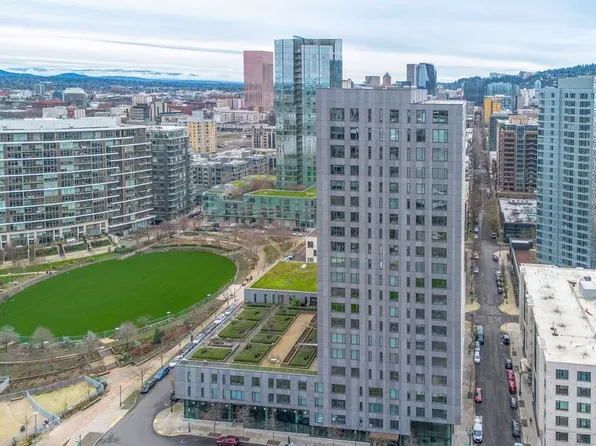 1150 NW Quimby St Unit 326, Portland, OR 97209